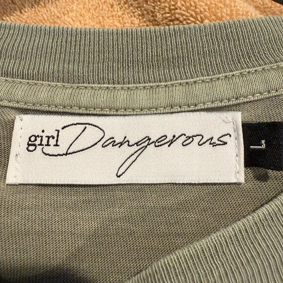 Girl Dangerous western theme boyfriend tee, size L - Picture 6 of 8